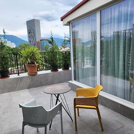 Penthouse With A City View Тирана Экстерьер фото